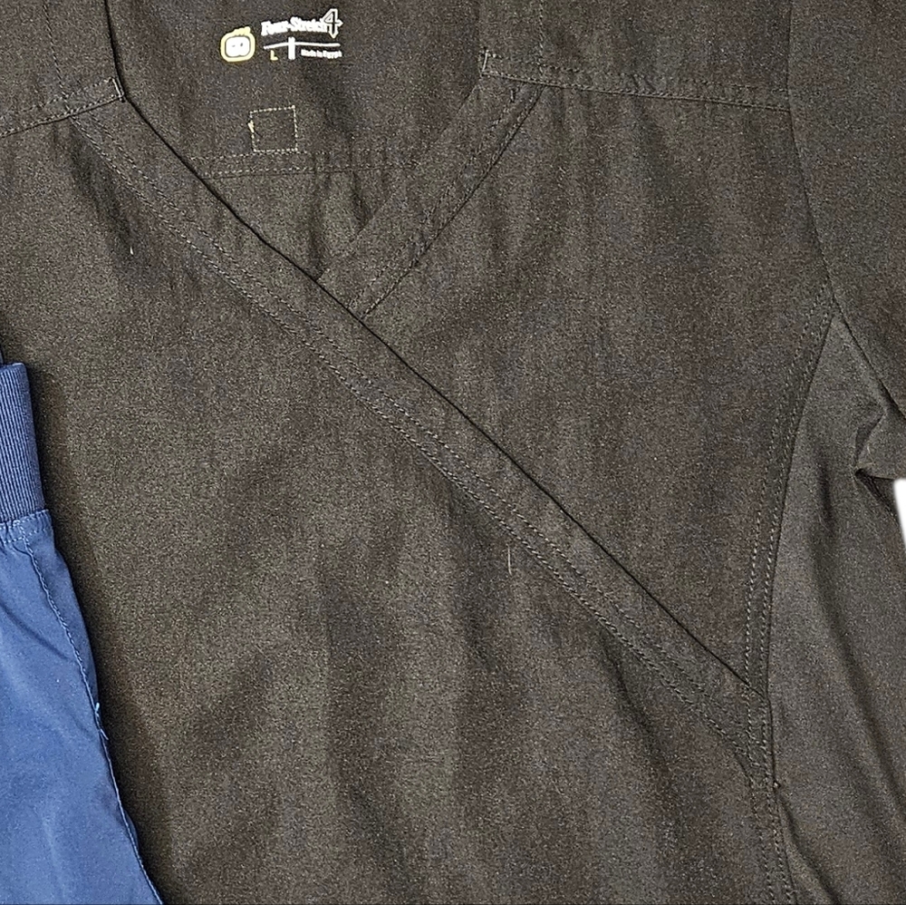 Scrub Set - Picture 2 of 2